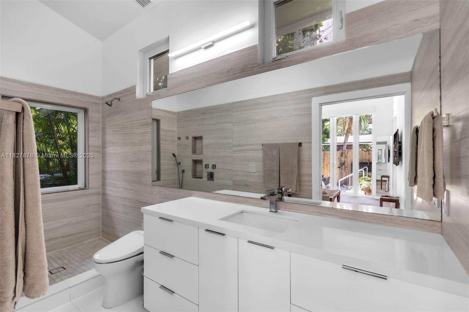 COCO GROVE - Residential