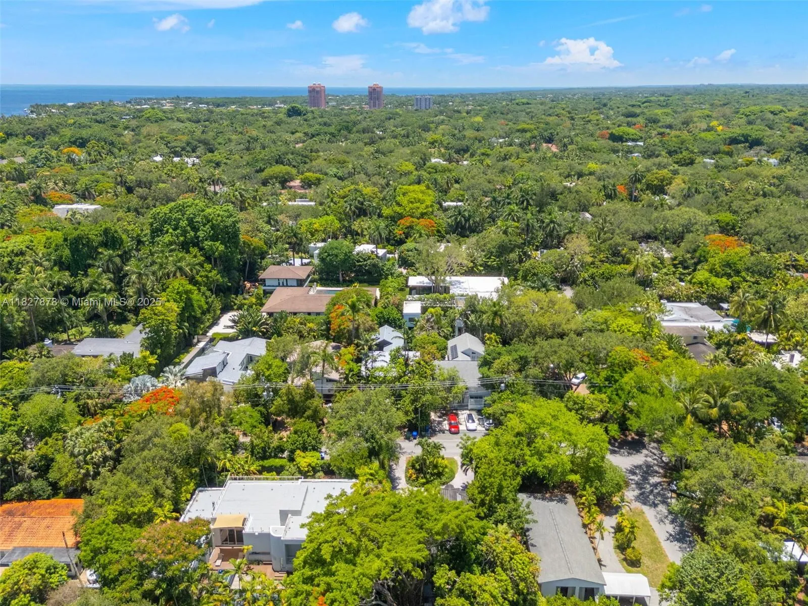 Miami, Florida 33133, United States, 3 Bedrooms Bedrooms, ,2 BathroomsBathrooms,Residential,Active,158078