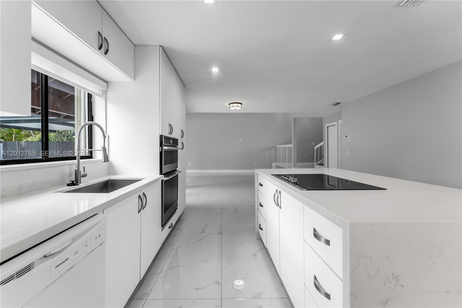 SUNSET HARBOUR SEC 2 - Residential