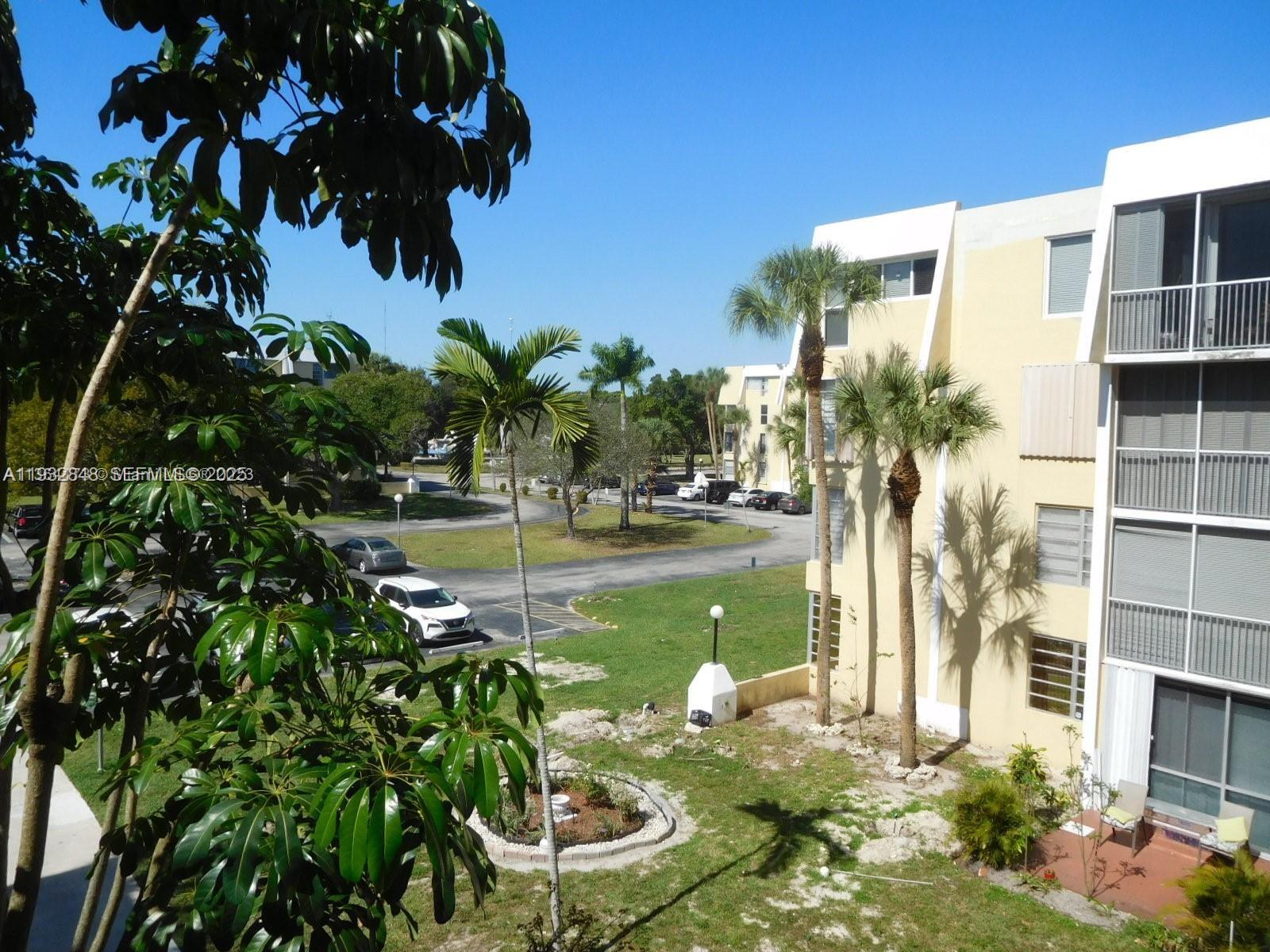 LAKE PARK CONDO NO 1 - BL - Residential