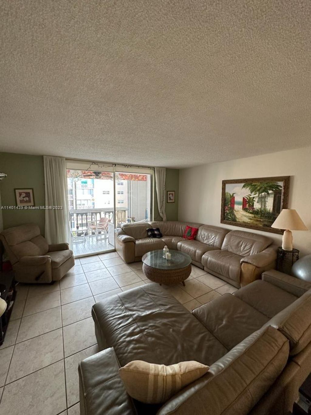 Photo of Hallandale Beach, FL 33009 (MLS # A11401439)