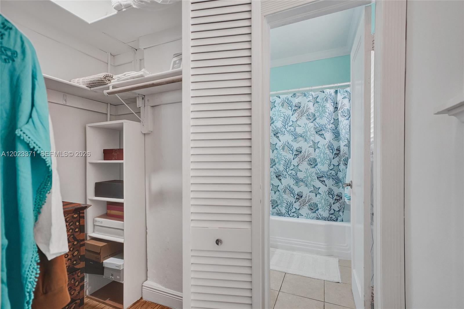 ESPANOLA WAY VILLAS CONDO - Residential