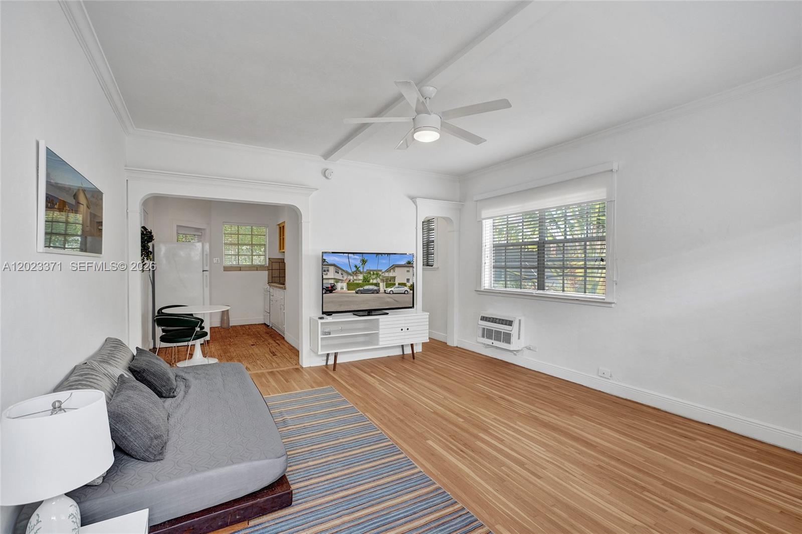 ESPANOLA WAY VILLAS CONDO - Residential