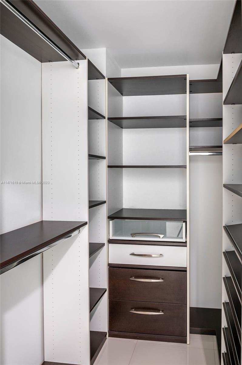 ARTECH RESIDENCES AT AVEN - Residential Lease