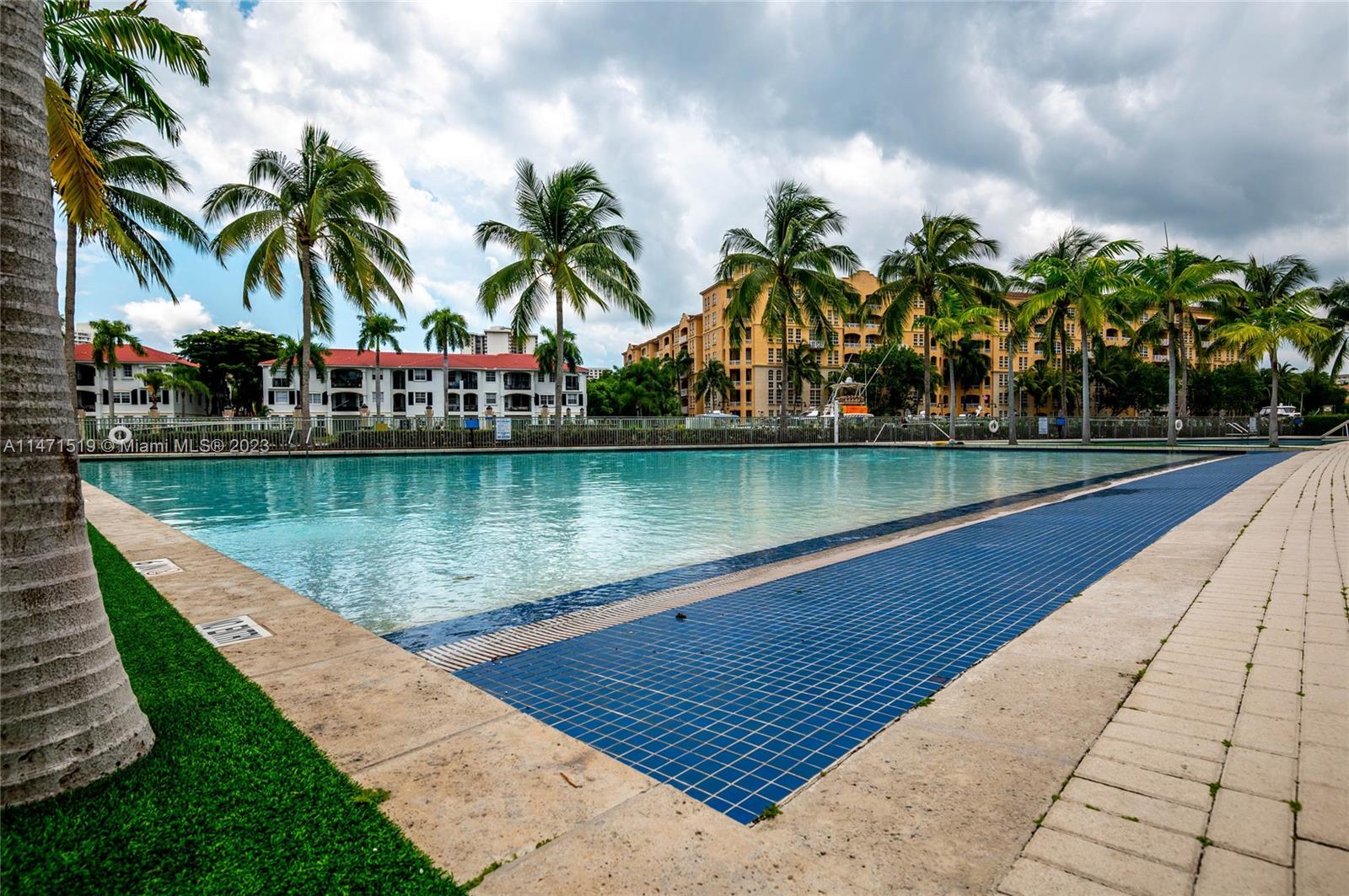 ARTECH RESIDENCES AT AVEN - Residential Lease