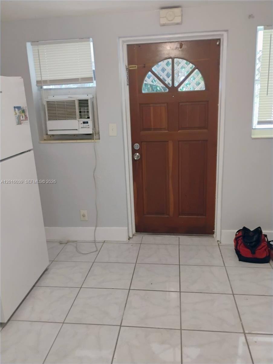DANIA BEACH - Residential Lease