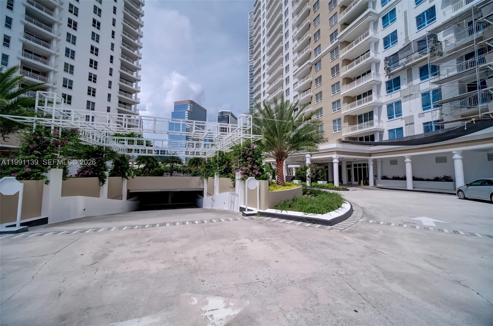 COURTS BRICKELL KEY CONDO - Residential