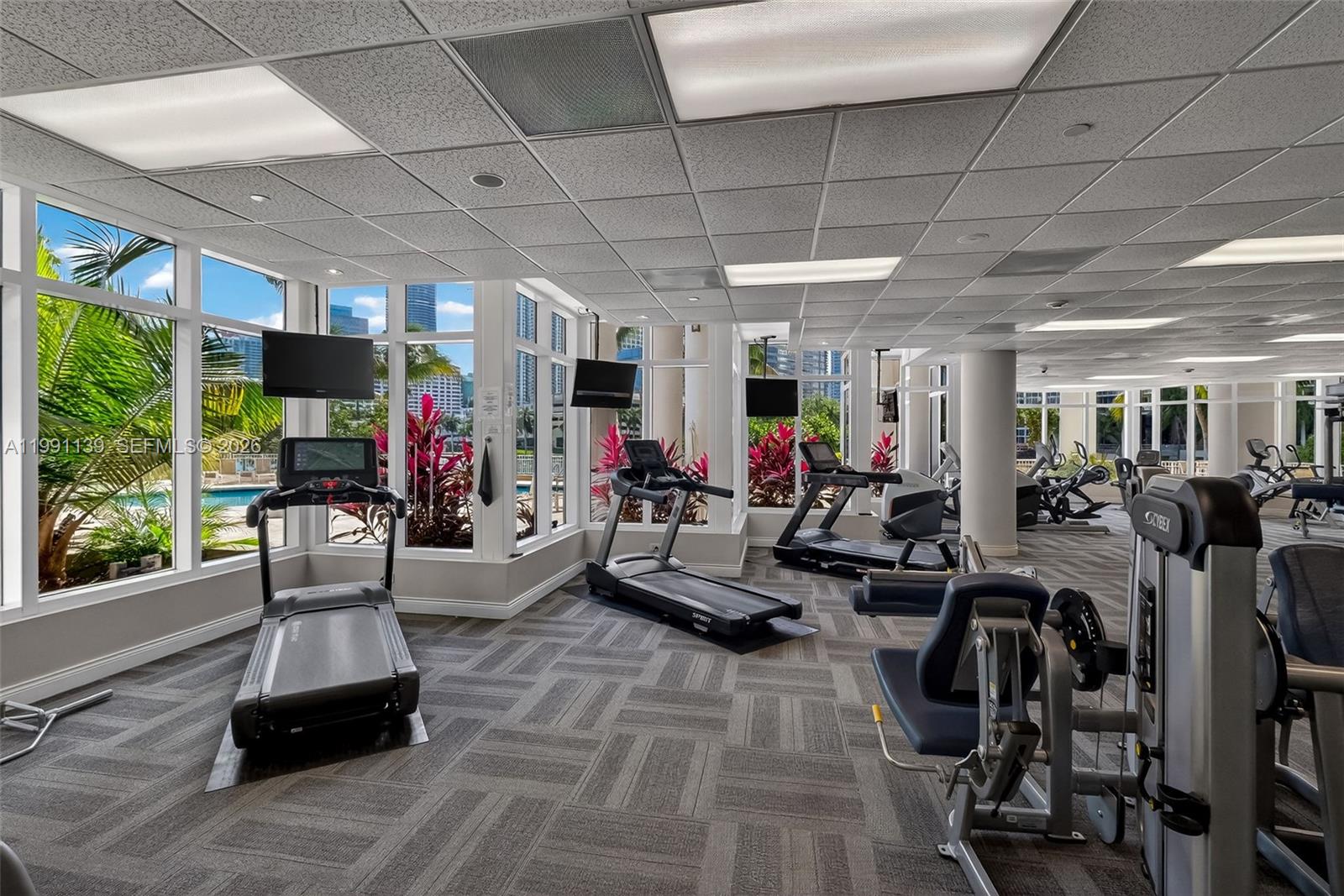 COURTS BRICKELL KEY CONDO - Residential