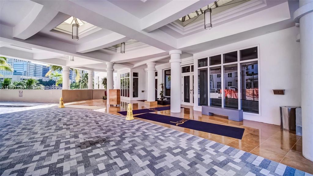 Photo of 801 Brickell Key Blvd #2502, Miami, FL 33131 (MLS # A11991139)