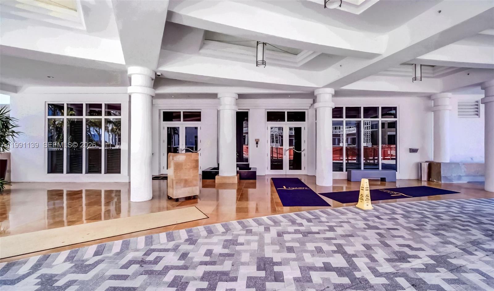 801 Brickell Key Blvd 2502, Miami, FL, 33131/$870,000 2 801 Brickell Key Blvd 2502