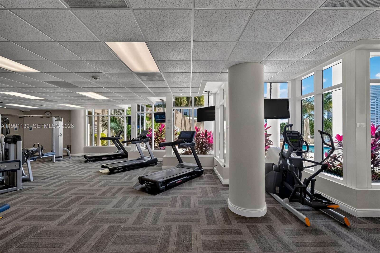 COURTS BRICKELL KEY CONDO - Residential