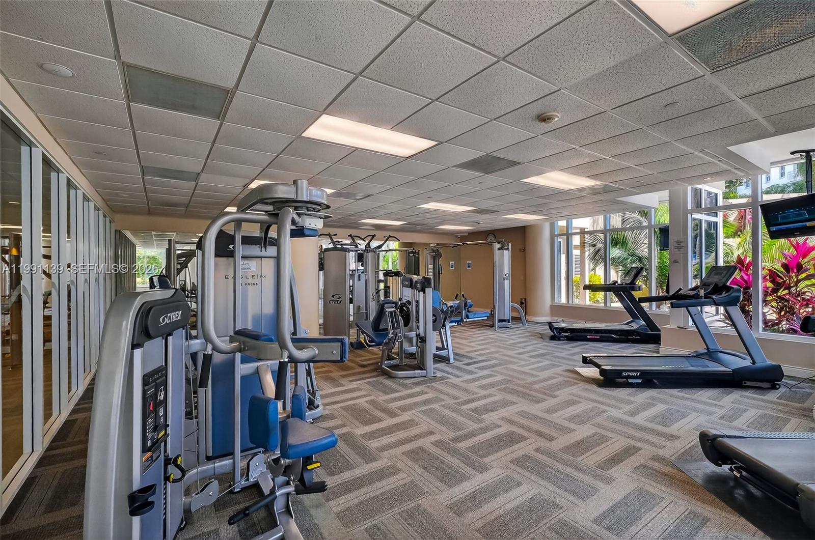 COURTS BRICKELL KEY CONDO - Residential