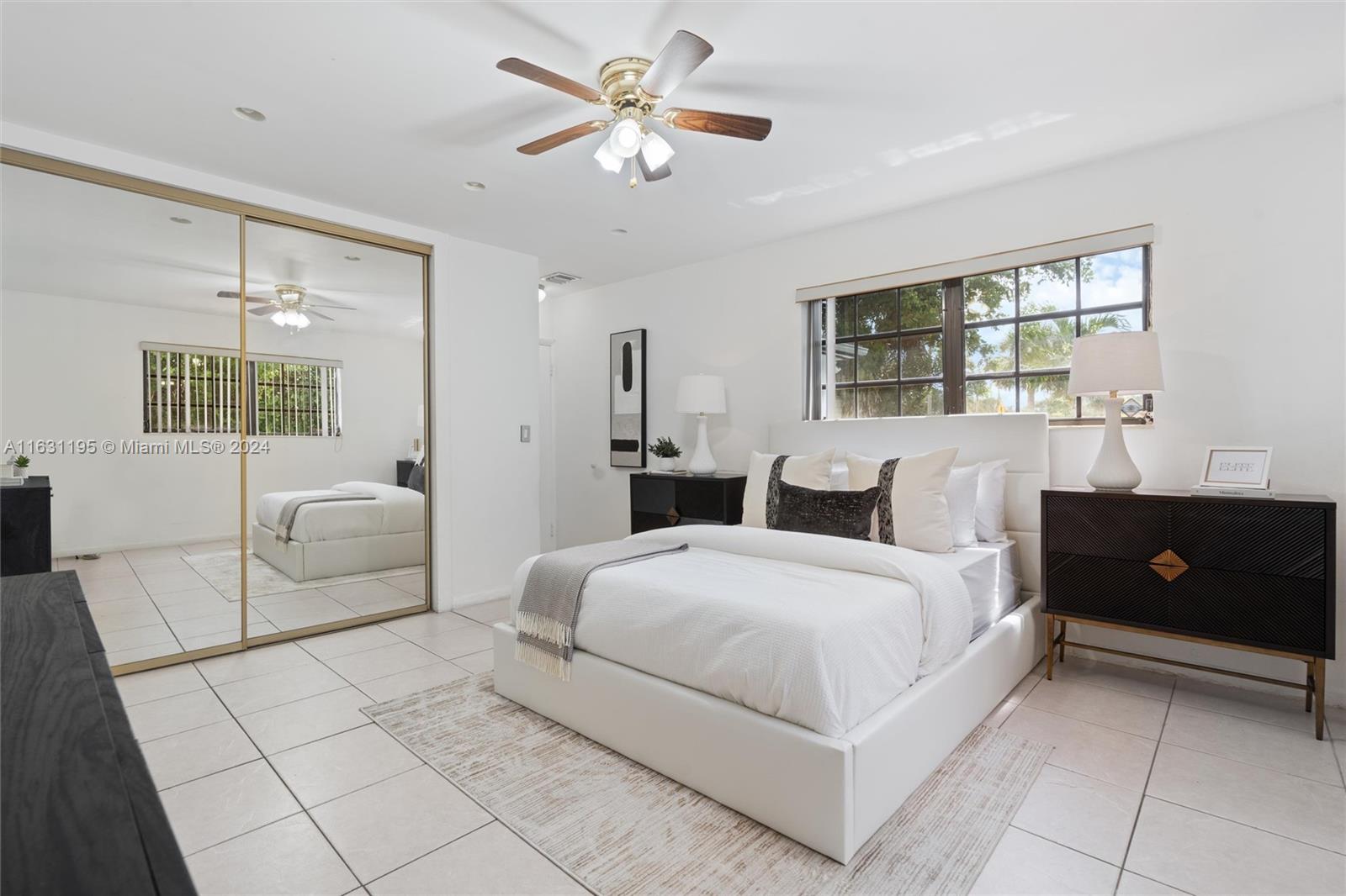 WINDWARD MANOR NO 3 - Residential