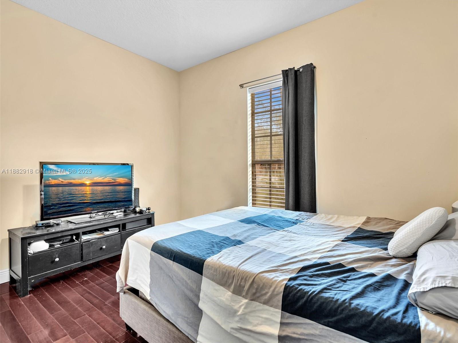 ISLES AT WESTON - Residential