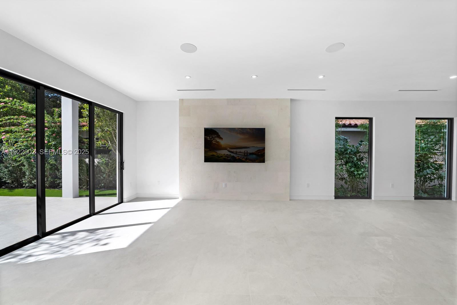 GRAPELAND - Residential