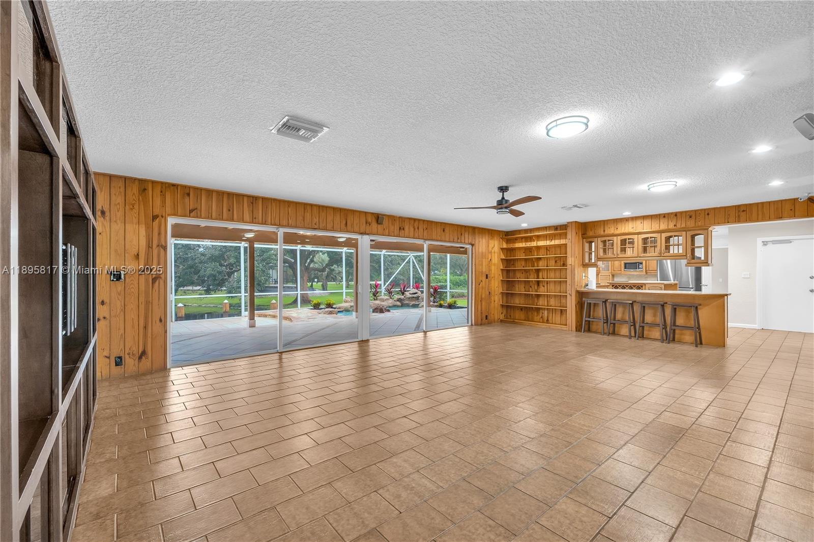 MARTHA BRIGHT FARMS - Residential