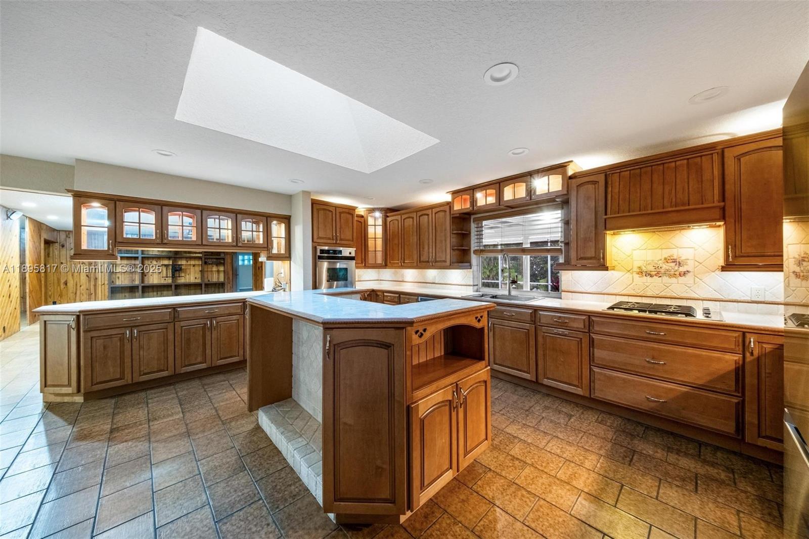 MARTHA BRIGHT FARMS - Residential