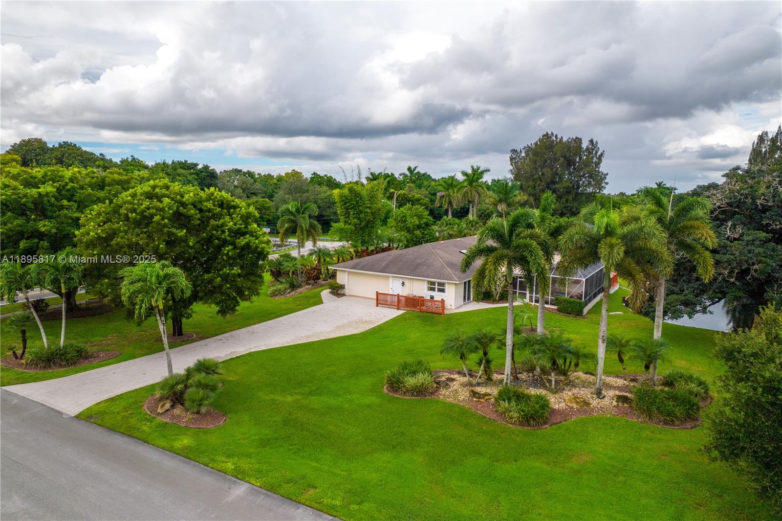MARTHA BRIGHT FARMS - Residential