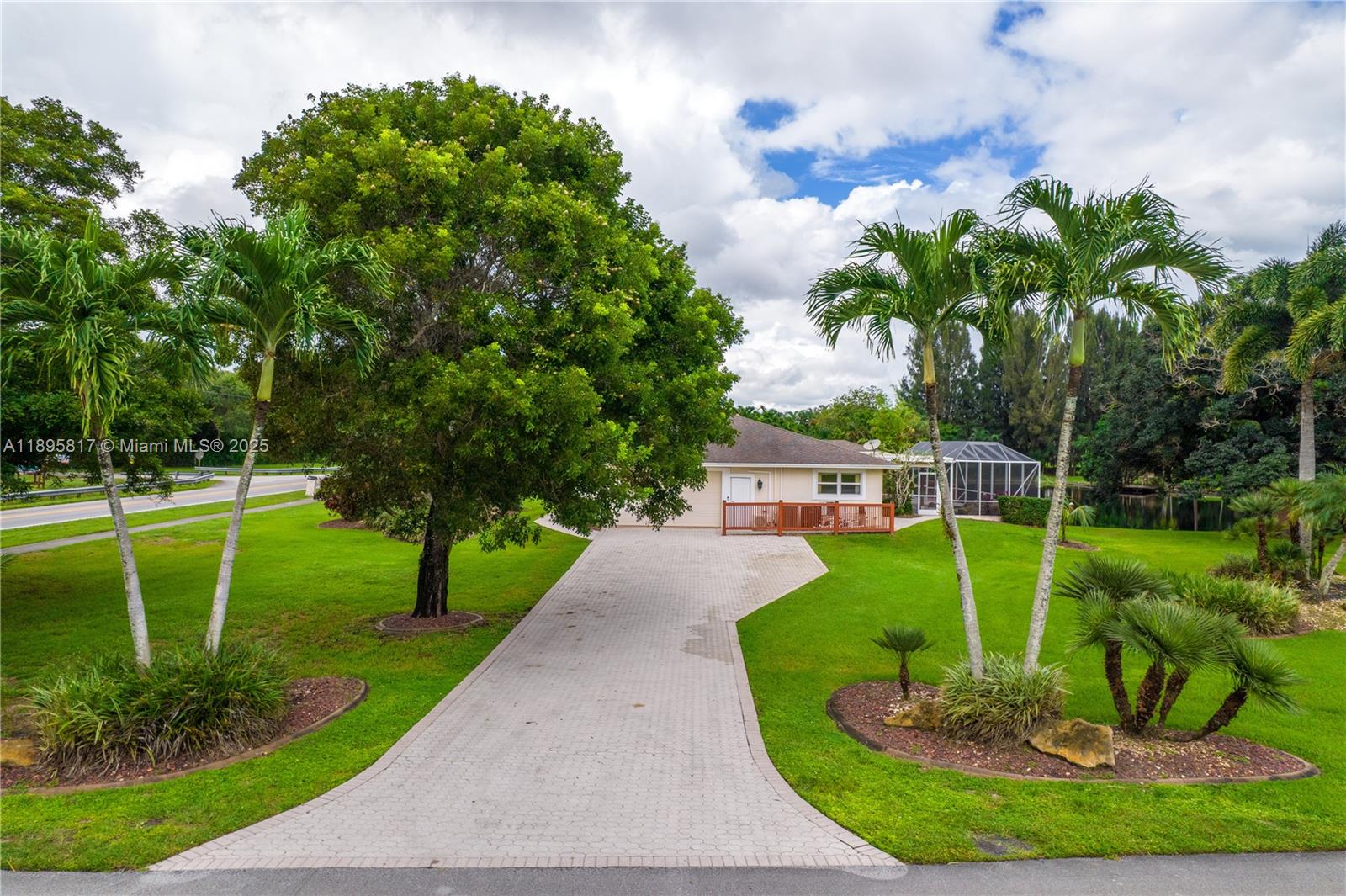 MARTHA BRIGHT FARMS - Residential