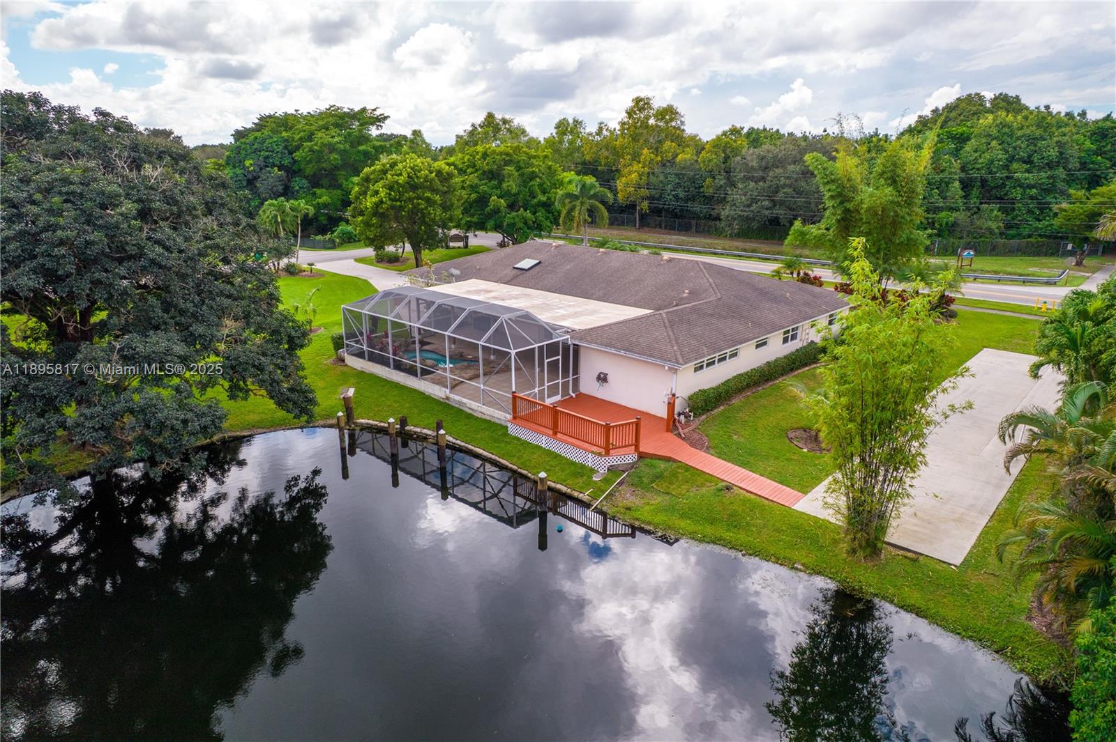 MARTHA BRIGHT FARMS - Residential