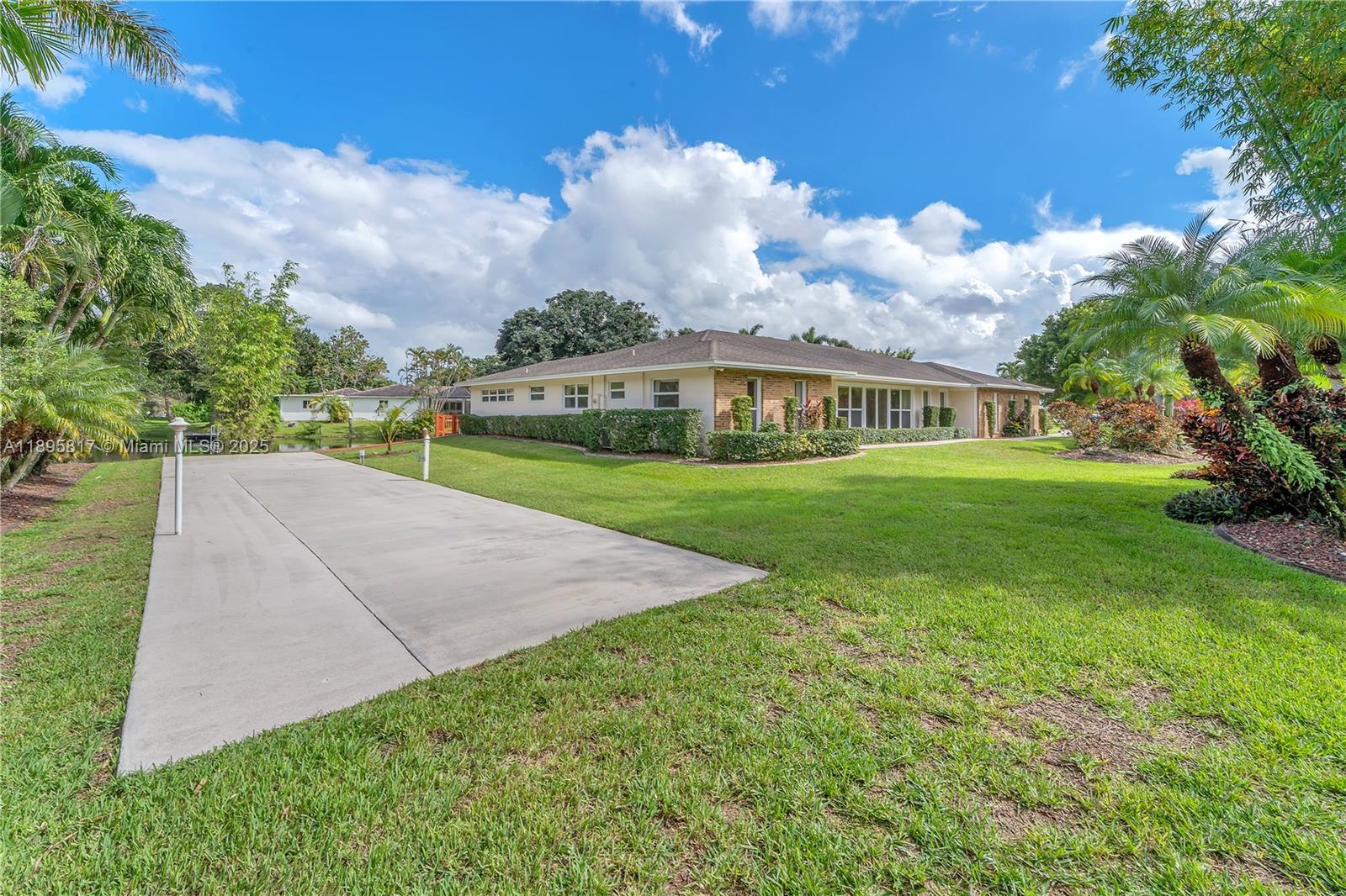 MARTHA BRIGHT FARMS - Residential