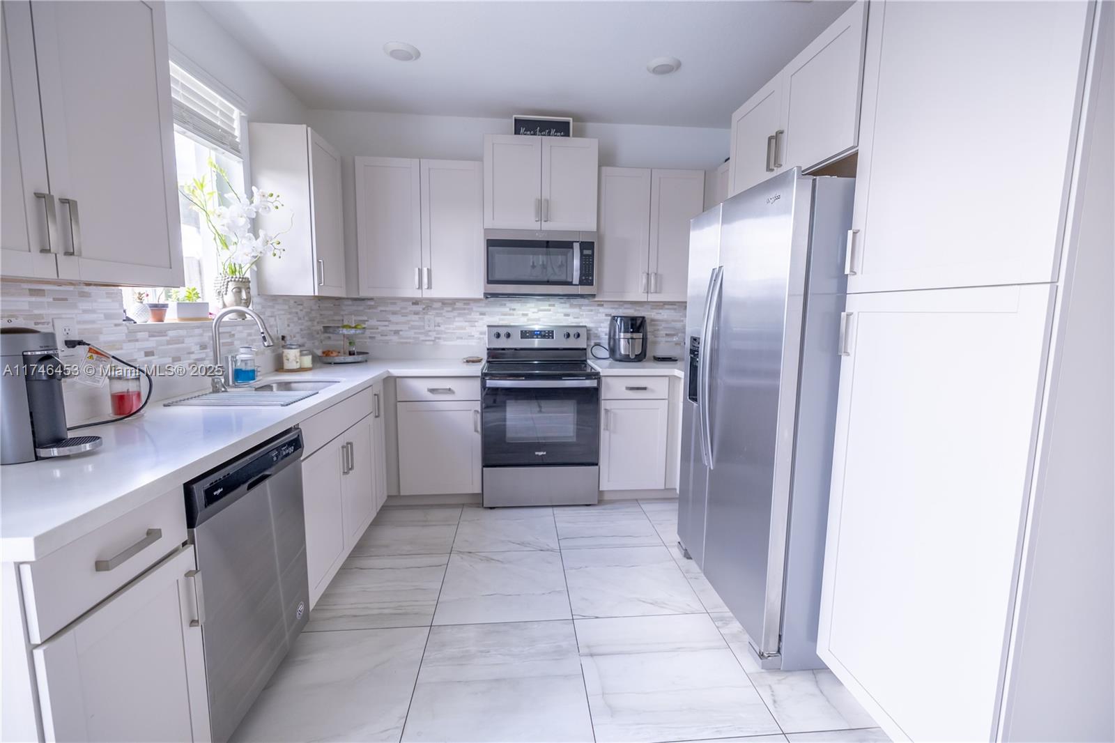 Rental Property at 1014 Se 23rd Ave 1014, Homestead, Miami-Dade County, Florida - Bedrooms: 3 
Bathrooms: 3  - $2,800 MO.