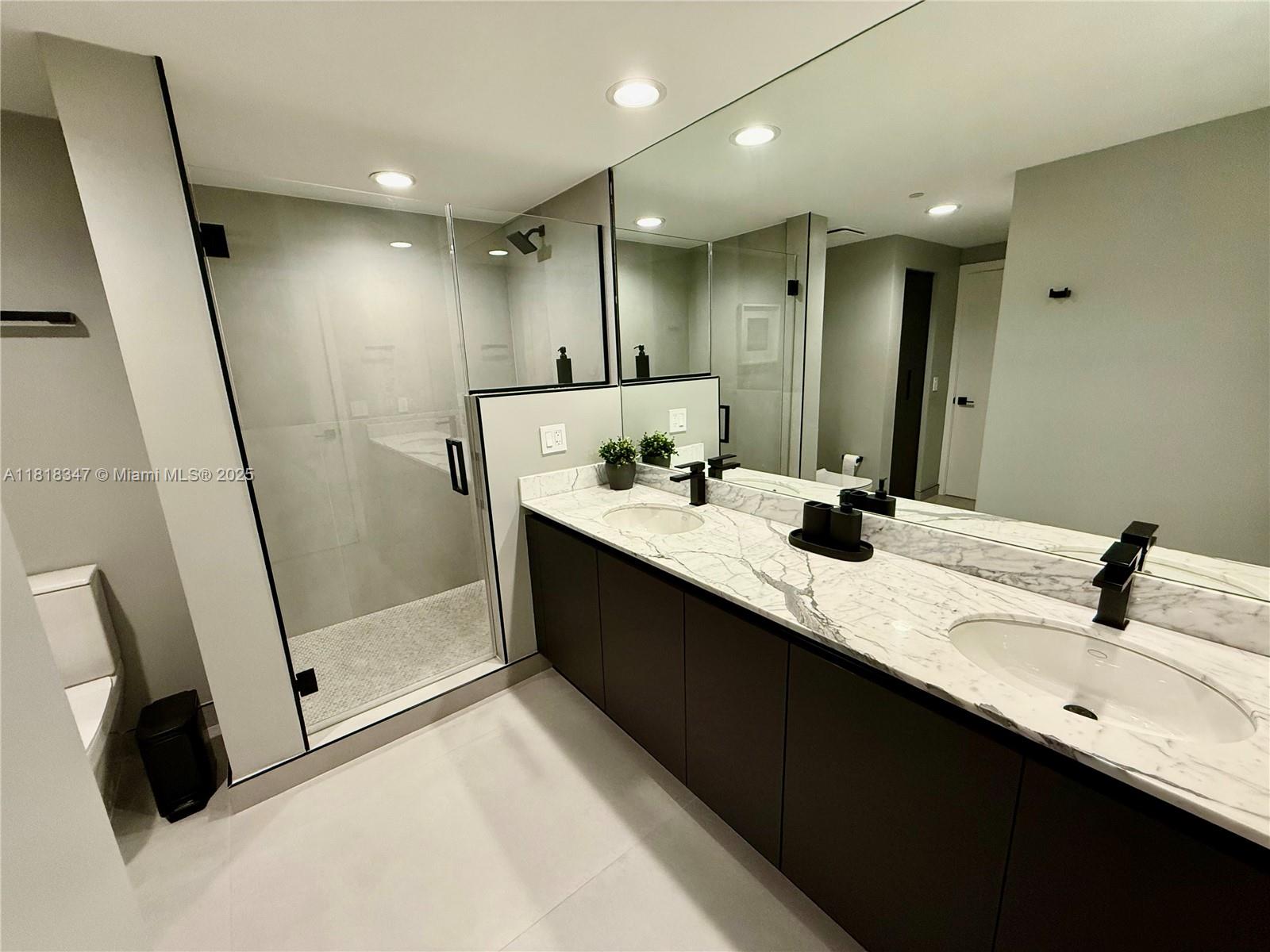 500 BRICKELL WEST CONDO - Residential Lease