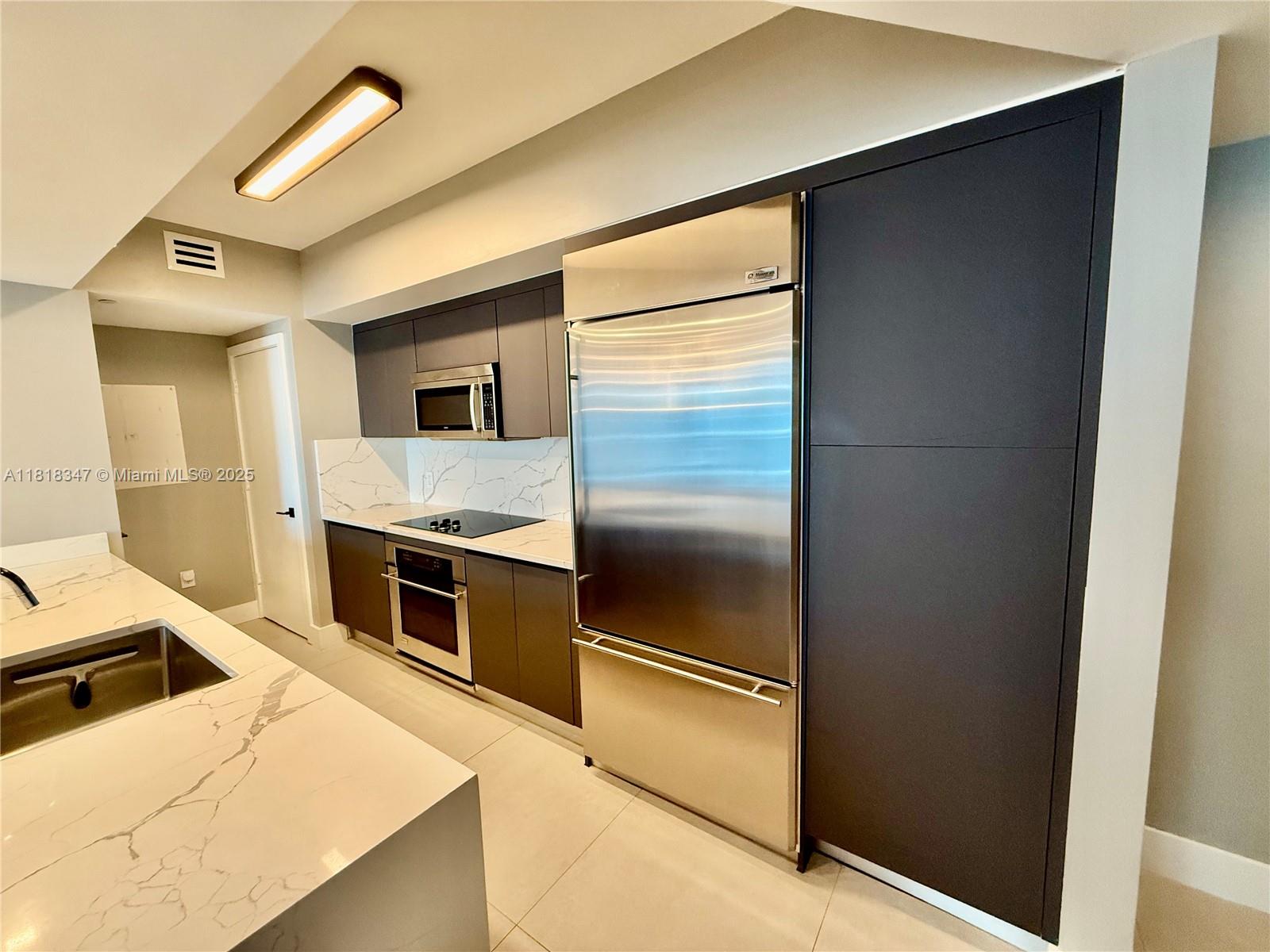500 BRICKELL WEST CONDO - Residential Lease