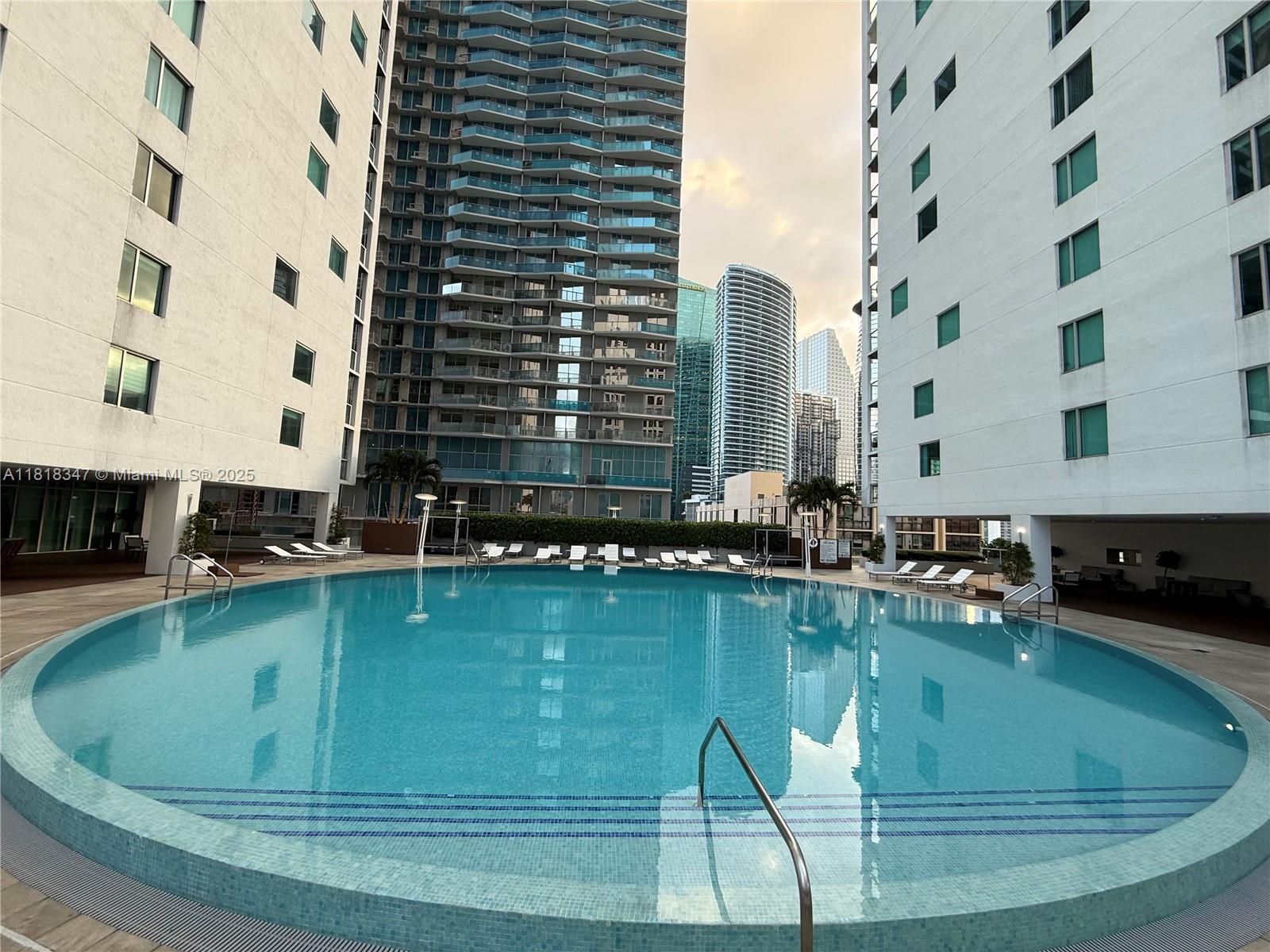 500 BRICKELL WEST CONDO - Residential Lease