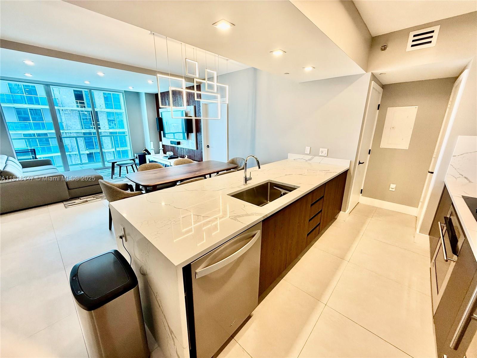 500 BRICKELL WEST CONDO - Residential Lease