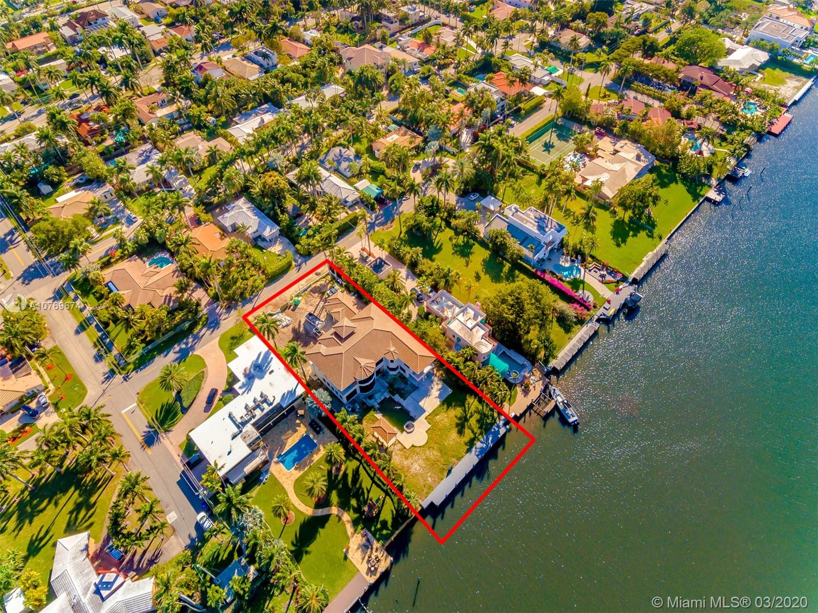 HOLLYWOOD LAKES SEC - Residential