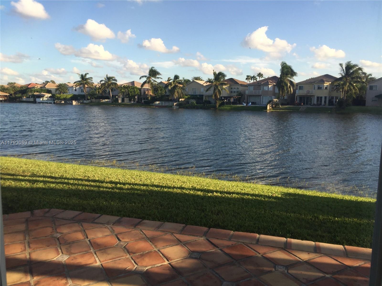 11192 NW 73rd St 11192
