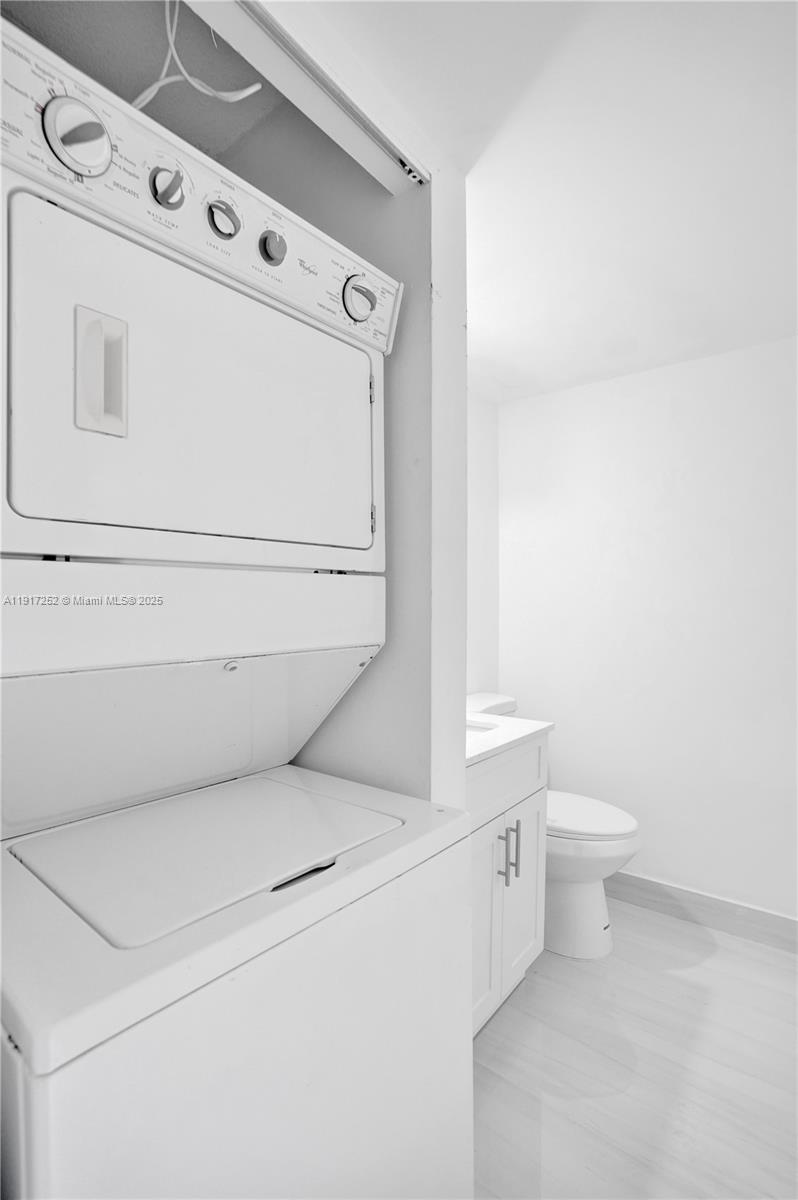 MANORS OF INVERRARY XII - Residential