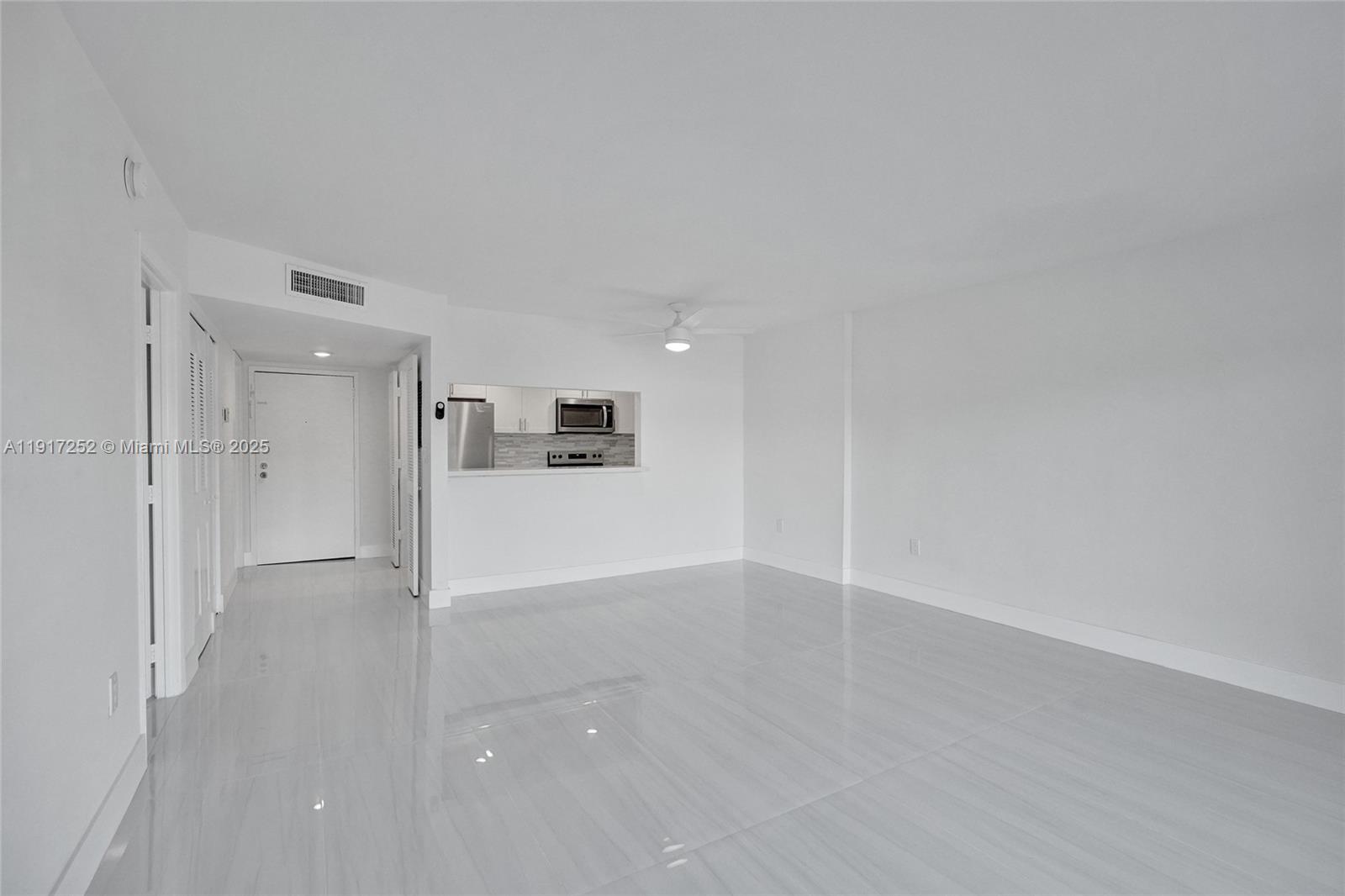 MANORS OF INVERRARY XII - Residential