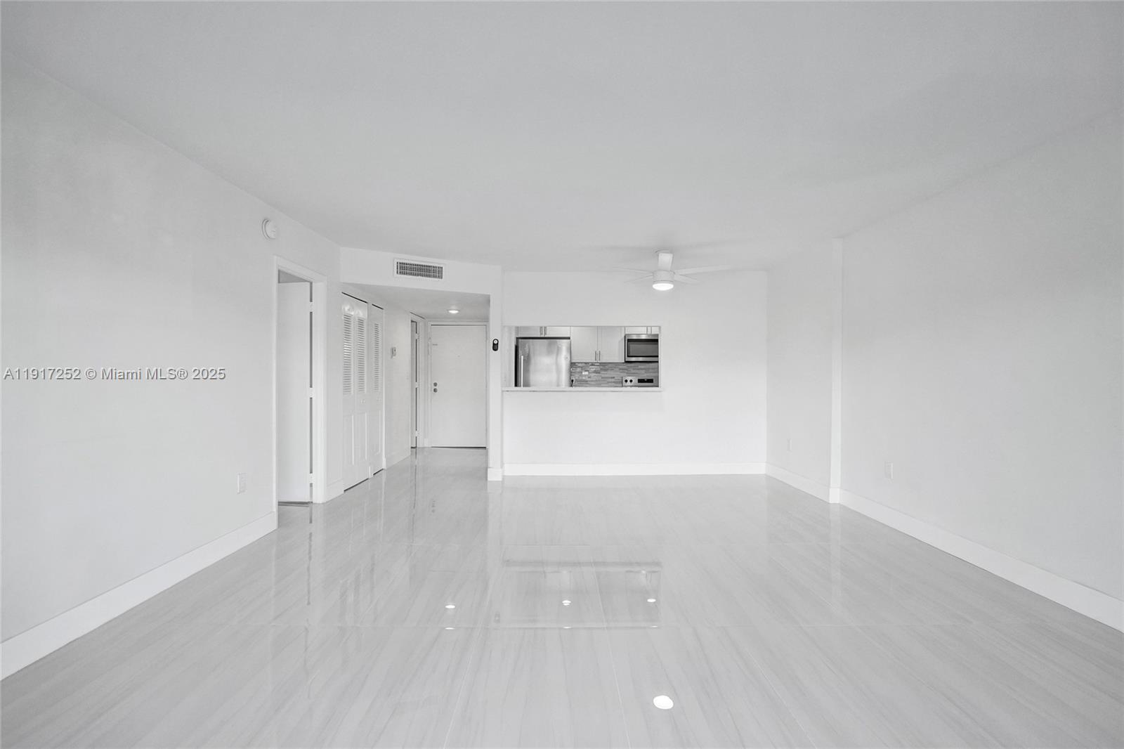 MANORS OF INVERRARY XII - Residential