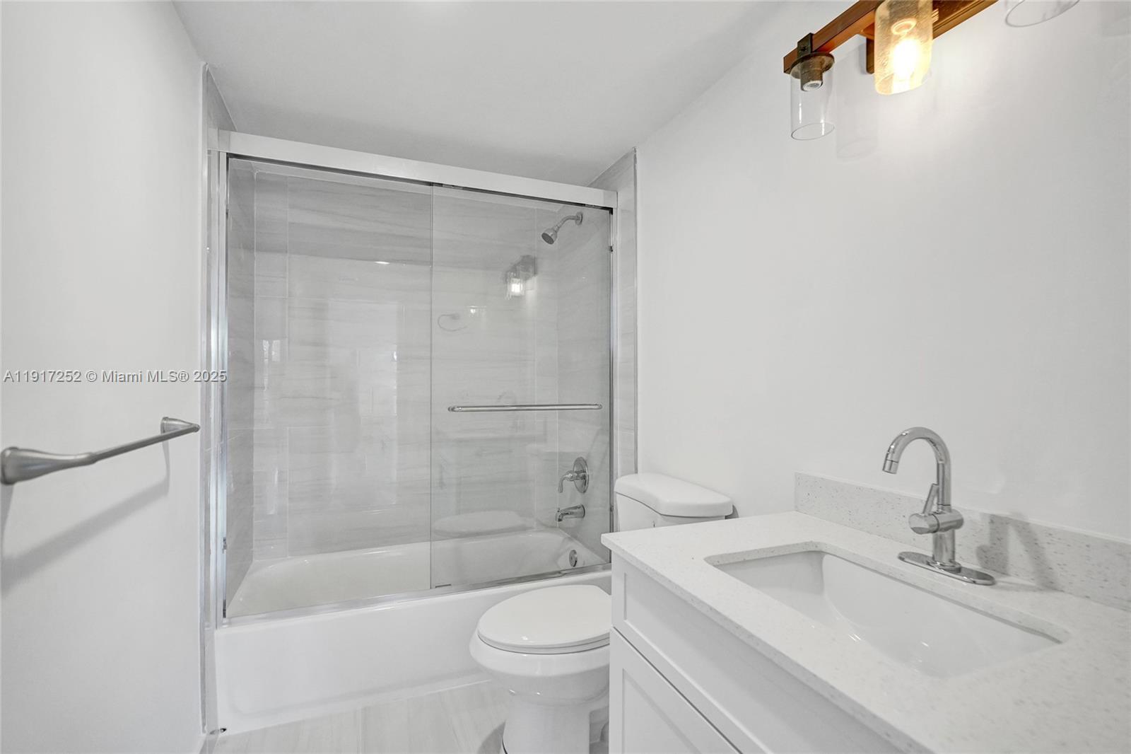 MANORS OF INVERRARY XII - Residential