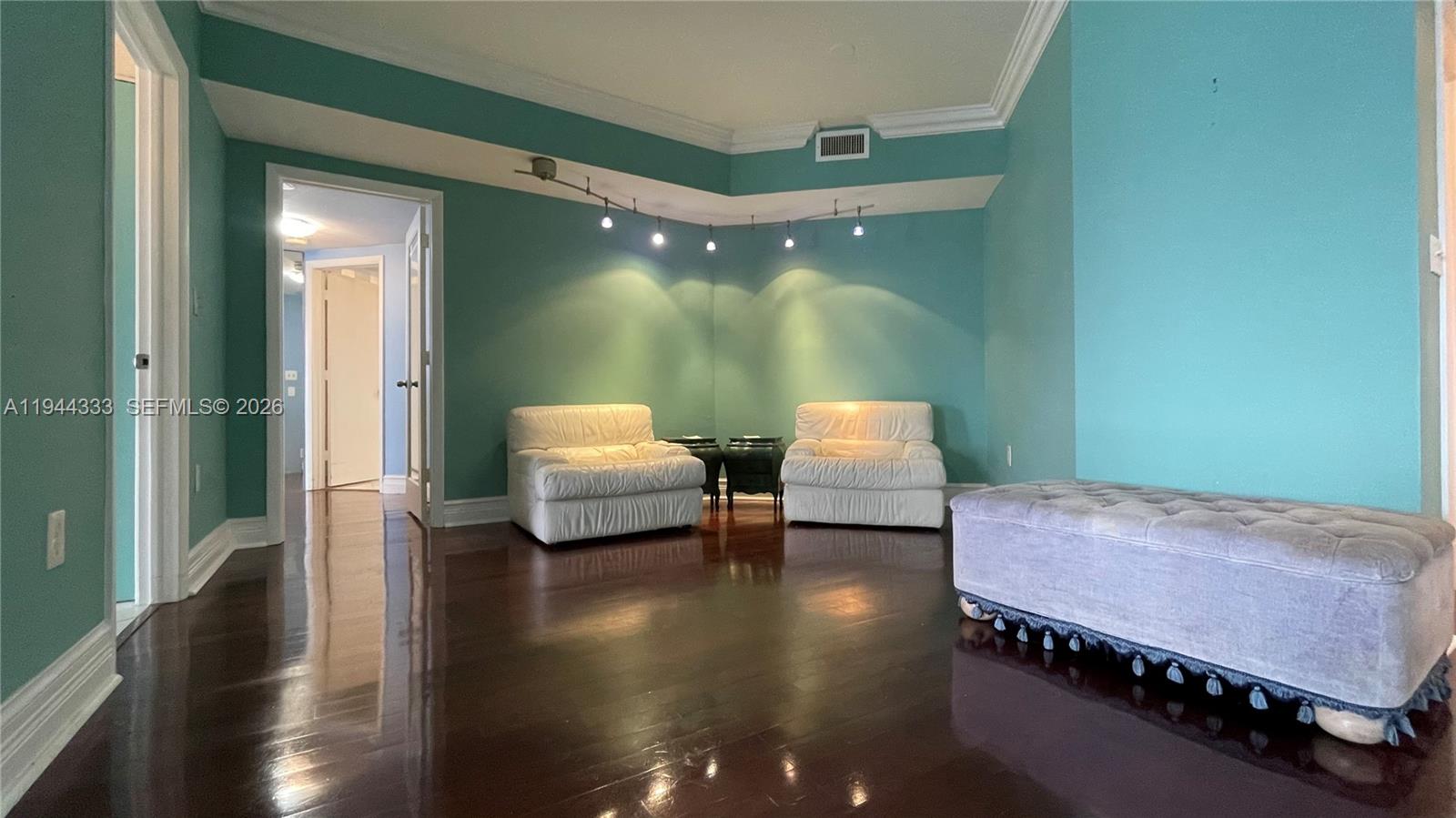 4000 ISL BLVD WILLIAMS IS - Residential