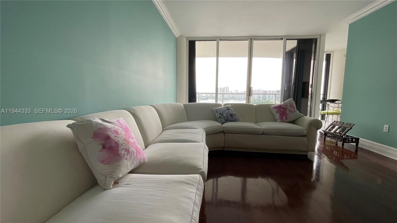 4000 ISL BLVD WILLIAMS IS - Residential