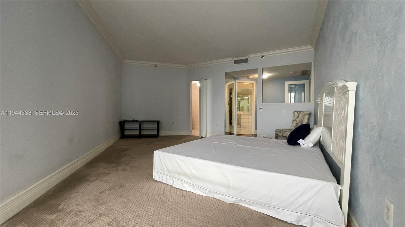 4000 ISL BLVD WILLIAMS IS - Residential