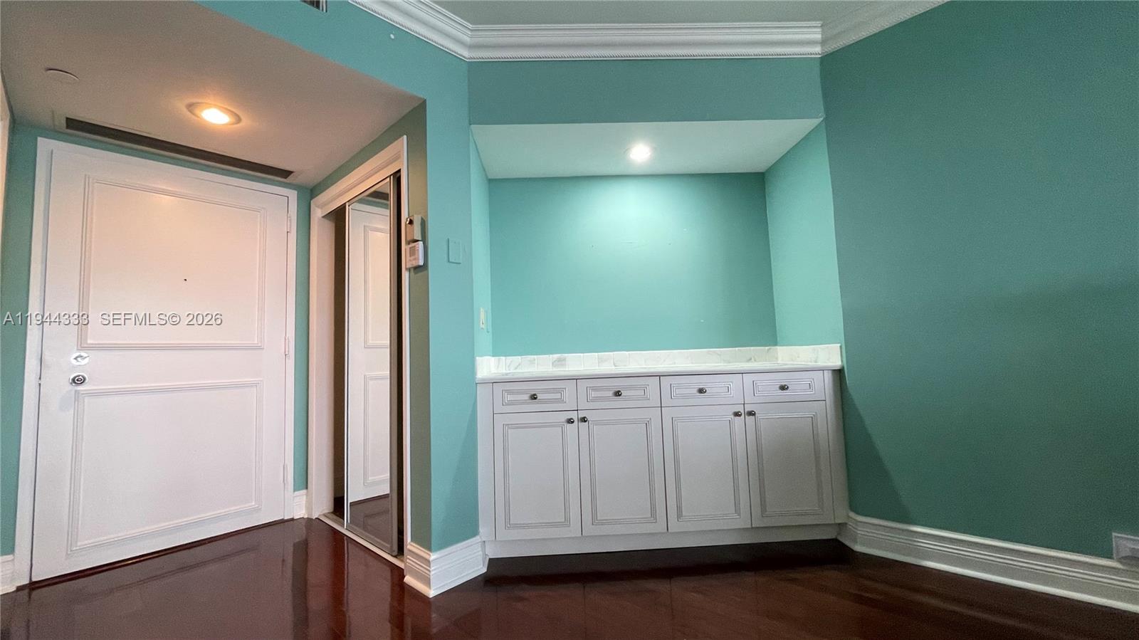 4000 ISL BLVD WILLIAMS IS - Residential