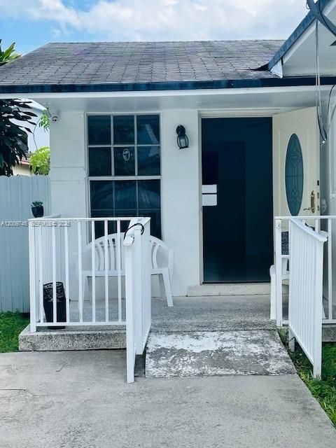 3418 SW 23rd Ter 3418 Miami FL 33145