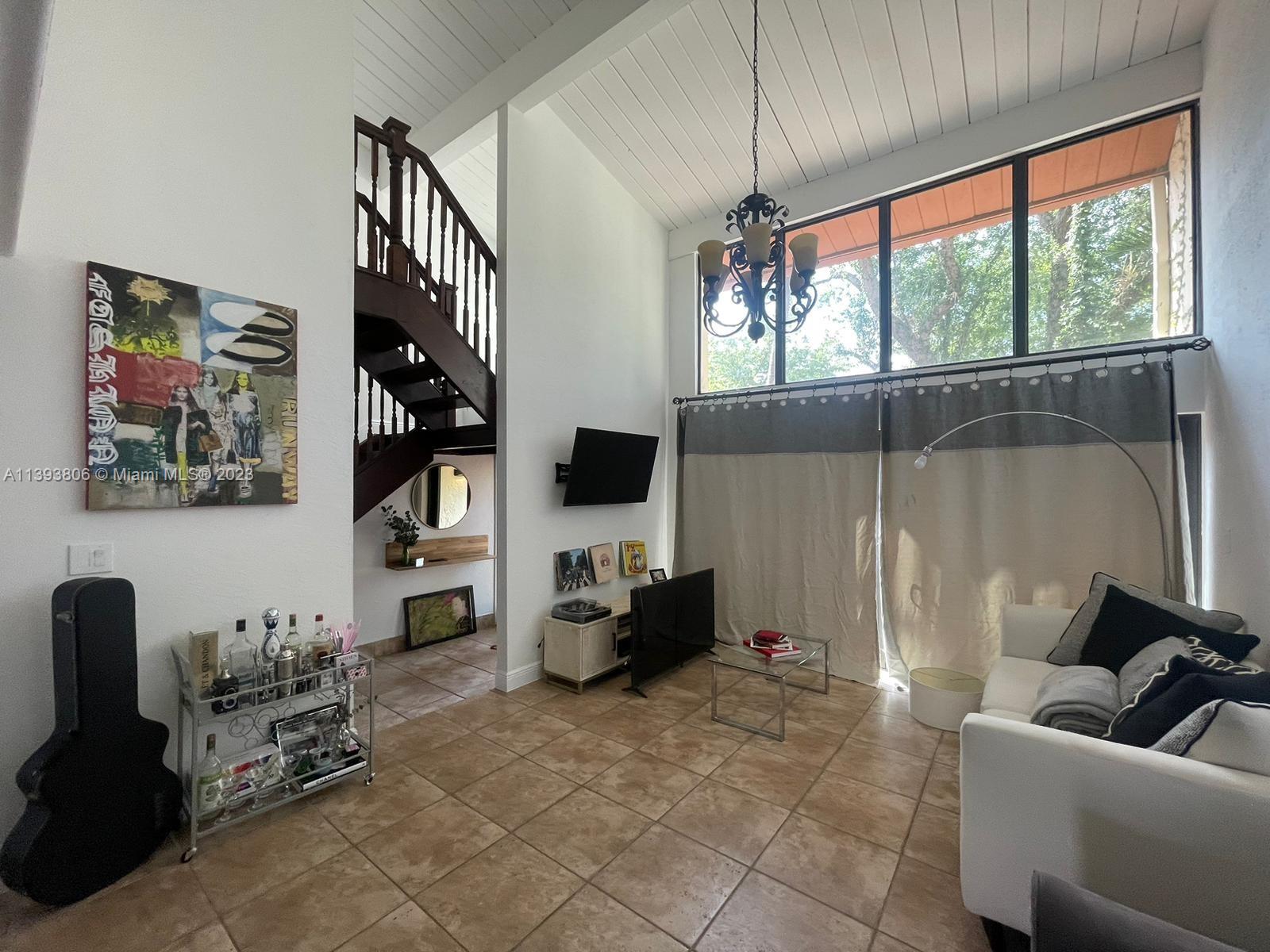 Photo 11 of 26 of 10429 SW 80th St 10429 townhome