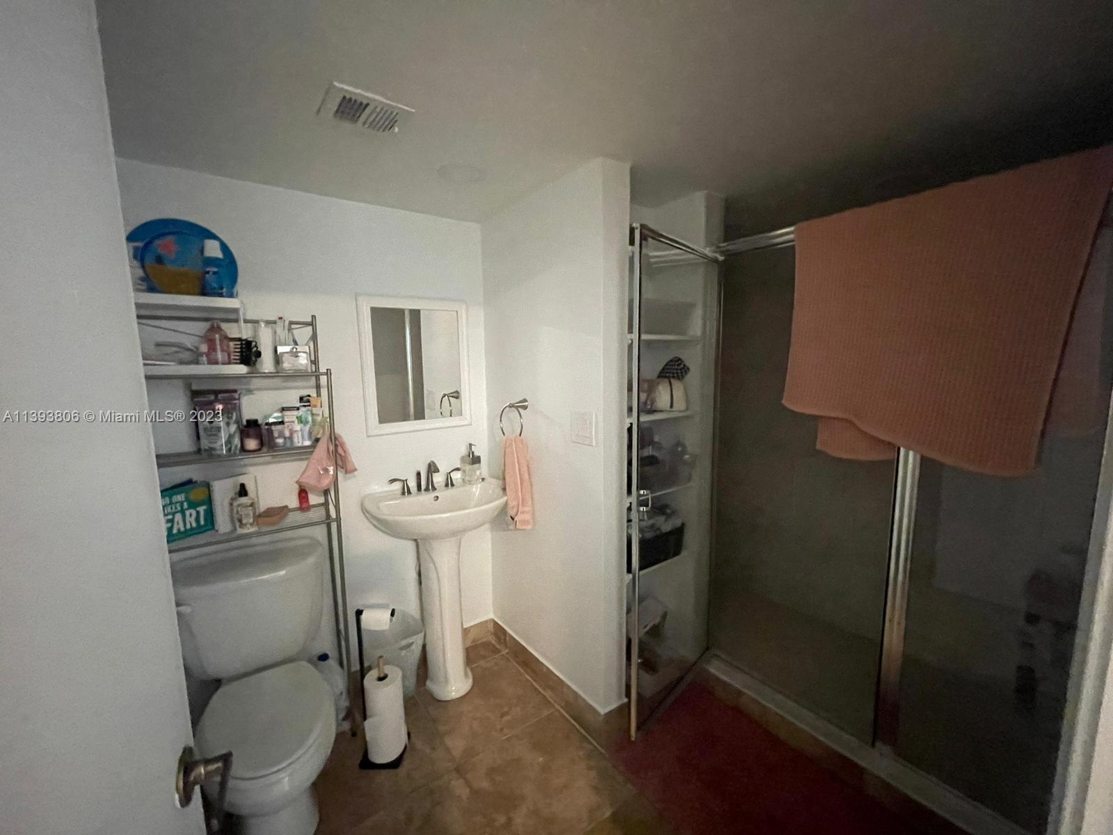 Photo 5 of 26 of 10429 SW 80th St 10429 townhome