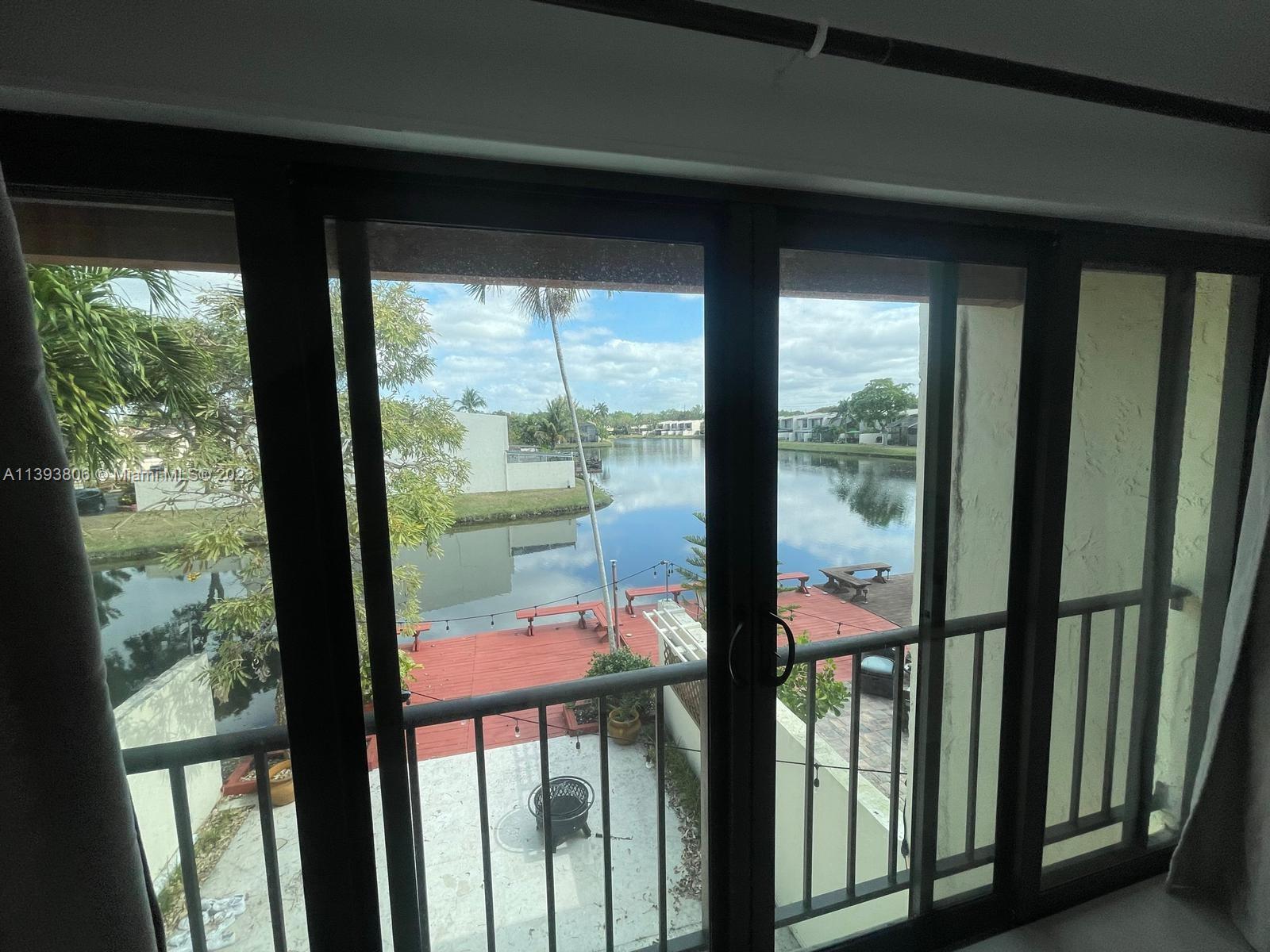 Photo 3 of 26 of 10429 SW 80th St 10429 townhome