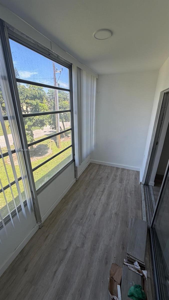 BISC LAKE GARDENS #2 BLDG - Residential Lease