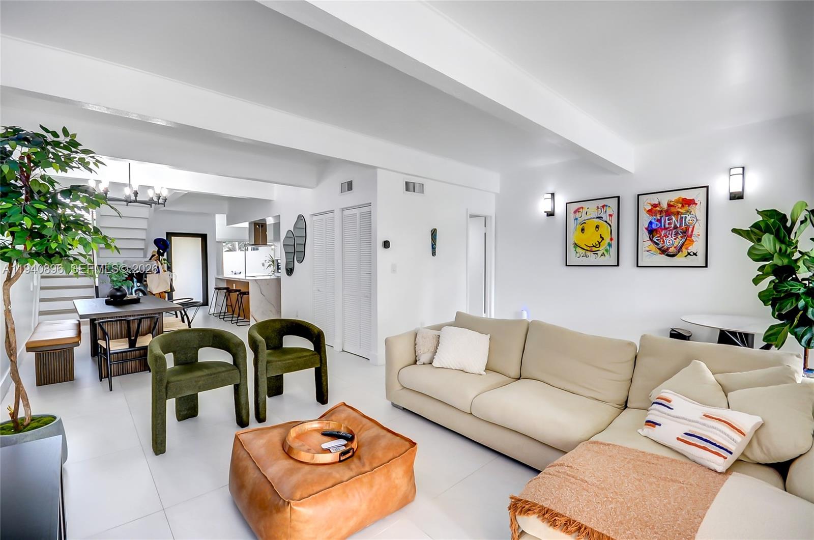 SUNSET PARK LAKE VILLAS SE - Residential