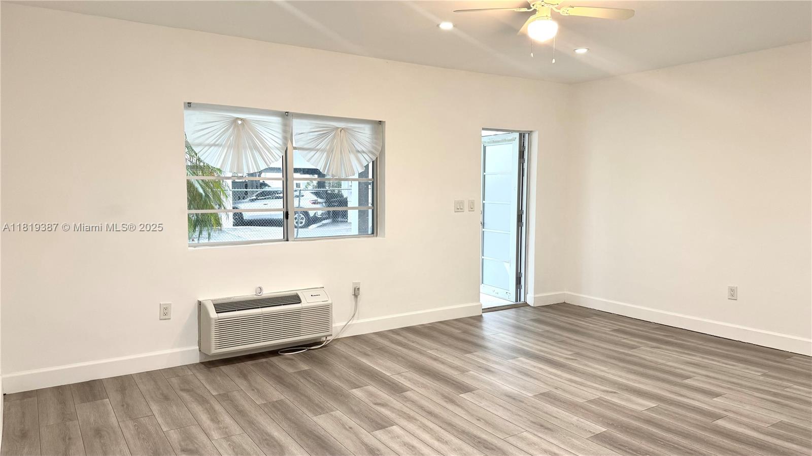 916 W 42nd St 103, Miami Beach, Miami-Dade County, Florida - 1 Bathrooms - 
