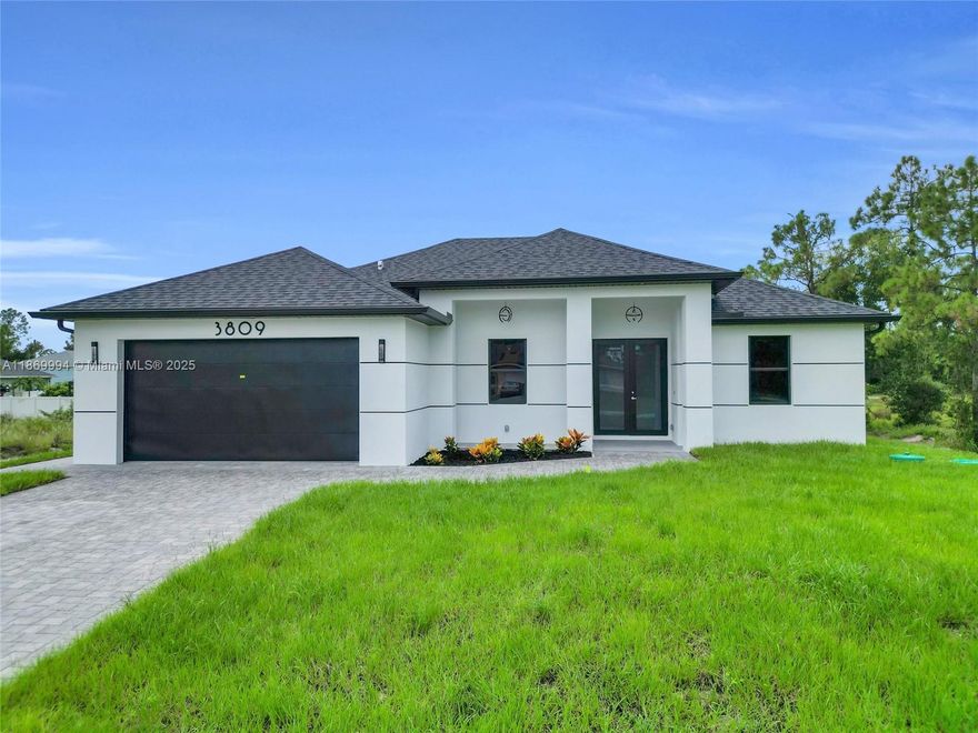 BEAUTIFUL 4 BEDROOMS, 2.5 BATHROOMS, 2 CAR GARAGE HOME.  DETAILS ALL OVER. HIGH CEILINGS, FIREPLACE, IMPACT WINDOWS AND DOORS, ISLAND KITCHEN,  THIS HOUSE WILL NOT LAST IN THE MARKET, GREAT DEVELOPER INCENTIVES