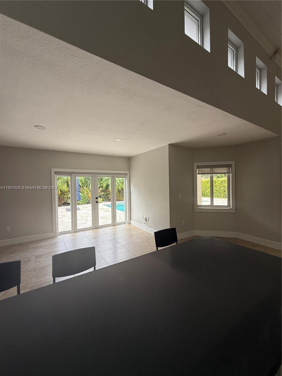 ALLISON ESTATES - Residential Lease