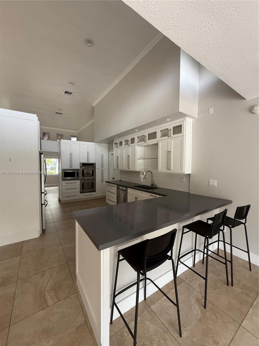 ALLISON ESTATES - Residential Lease